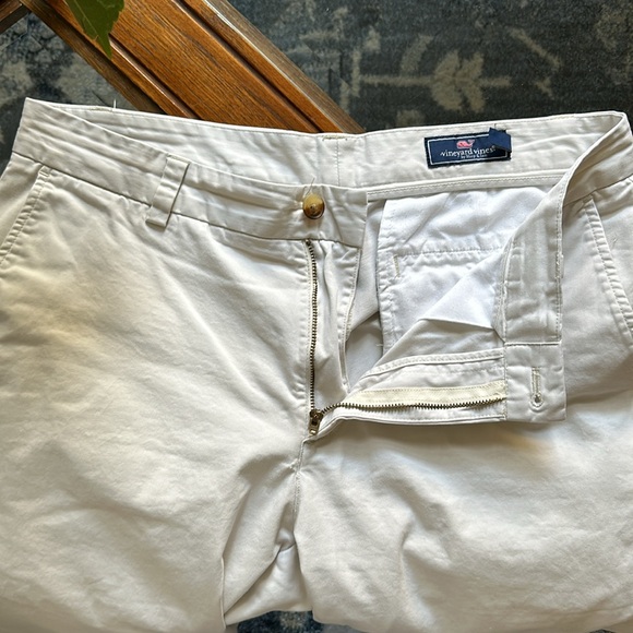 Vineyard Vines Chinos - Picture 6 of 7